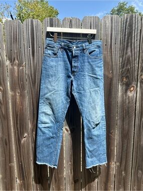 Levi’s 501’s raw edge cropped ankle length jeans 32w32l Perfect Patina